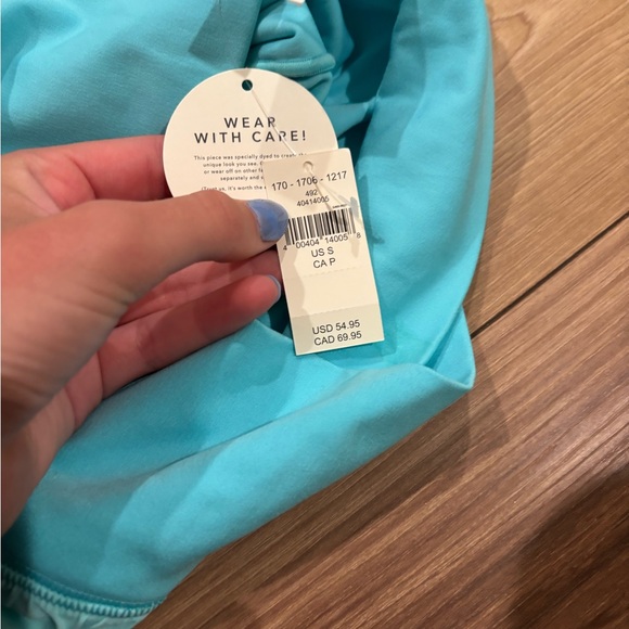 Aerie Real Me Crossover High Rise Shorts in Teal/Light Blue - Picture 6 of 9